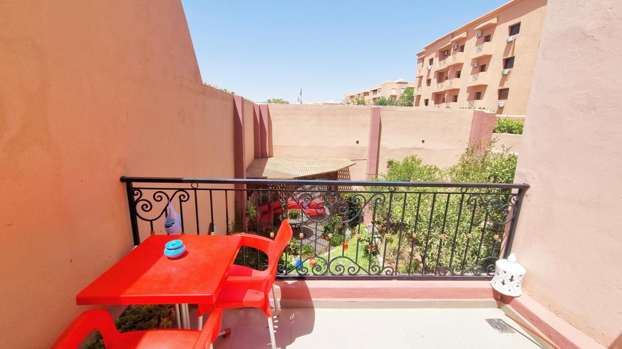 Oranger Family House Center, Private Large House, Terasse Garden View, Free Parking Appartement *
